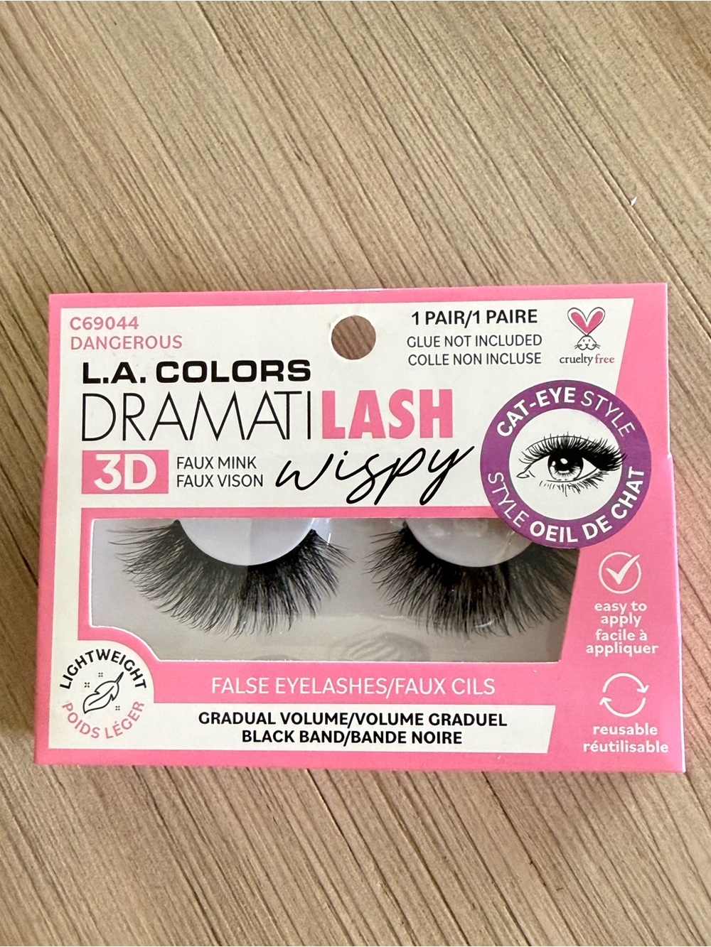 L.A. COLORS DramatiLash 3D Wispy False Eyelashes - New In Box